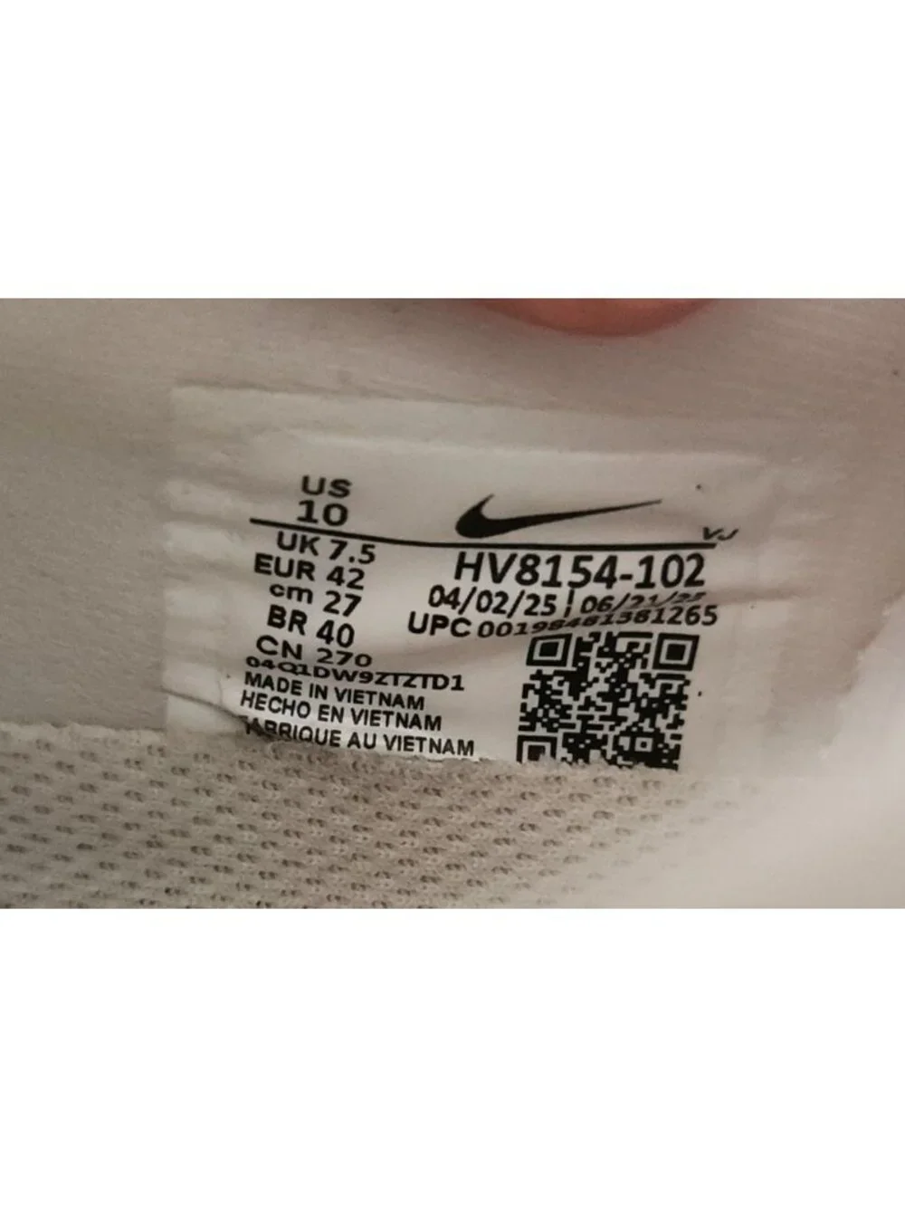 Nike Women's Sz. 10 White Vomero Plus Running Shoes